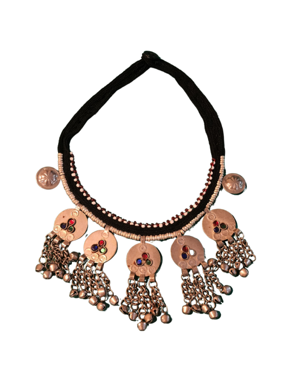 Collar Kuchi de monedas
