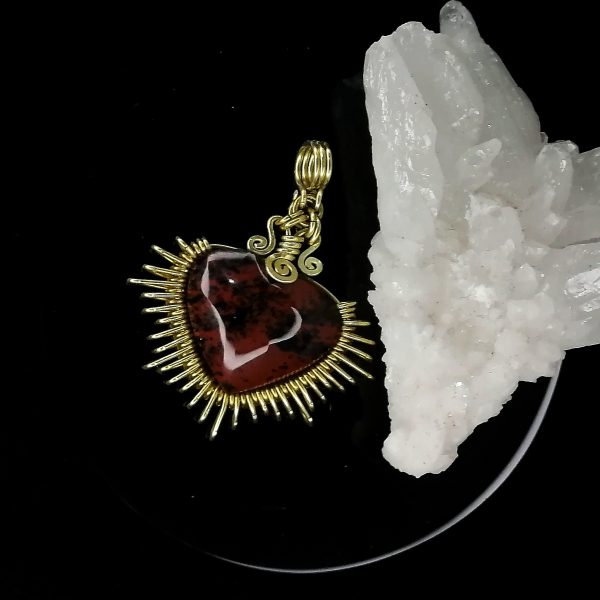 Dije Corazón Mahogany