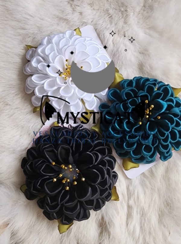 Flores de listón modelo 3